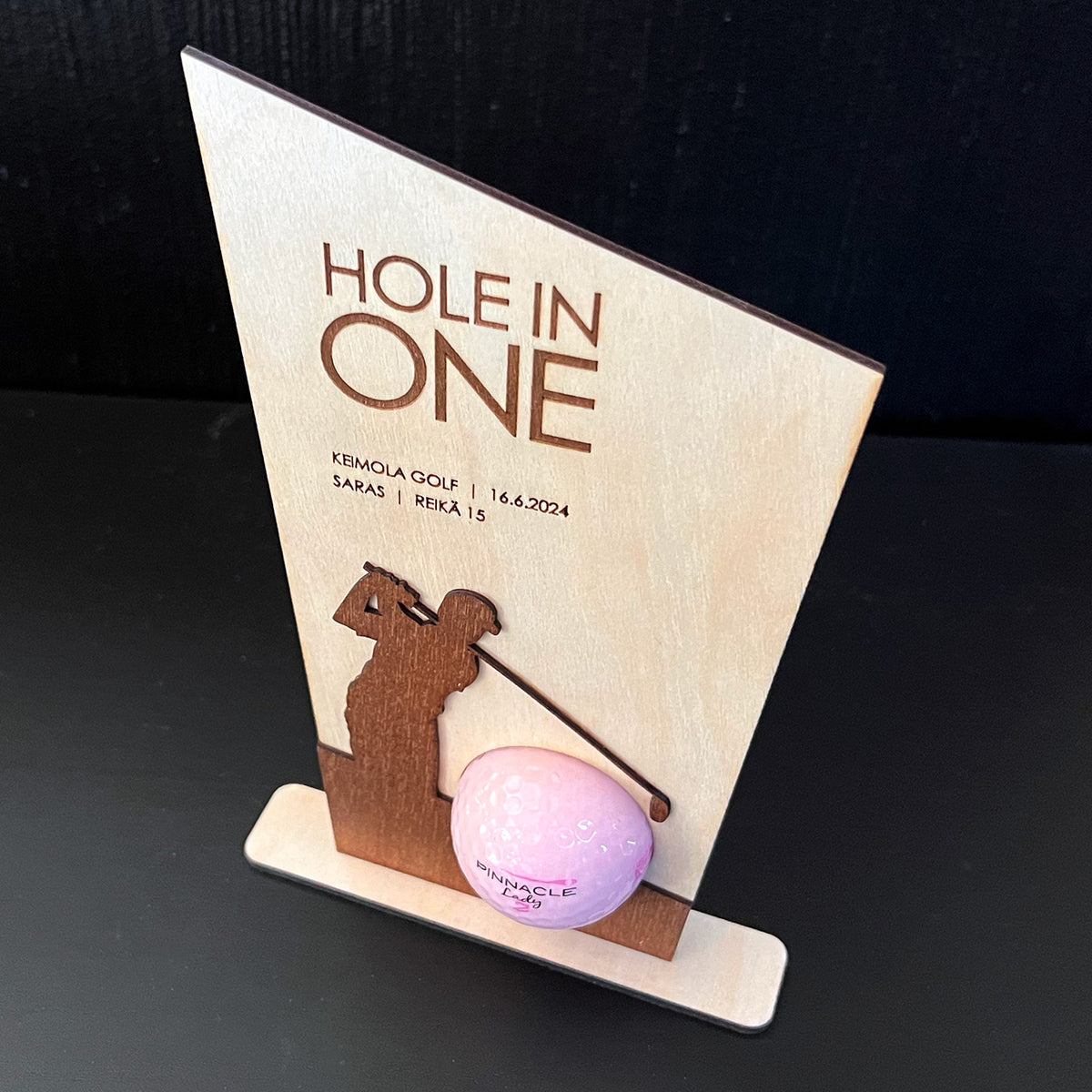 Hole in one palkinto